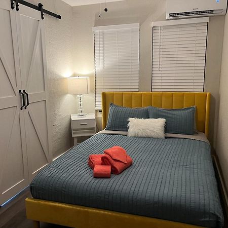 The Blue Wave Suite Unit C 세인트피터즈버그 외부 사진